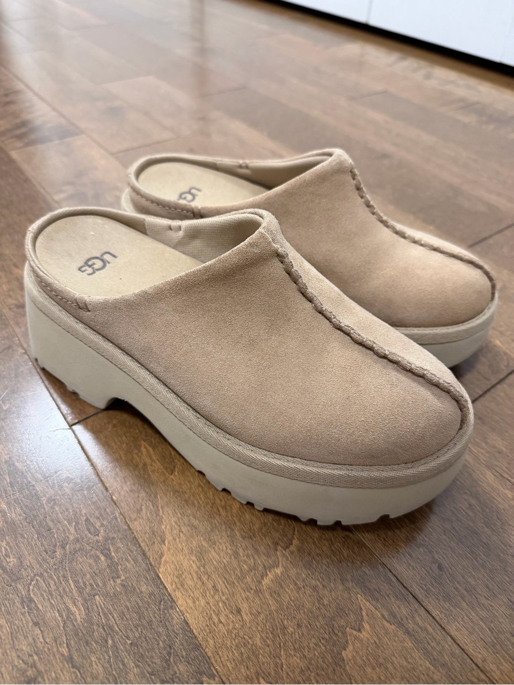 UGG clog sand (7)